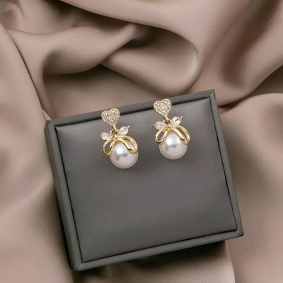 Eira Pearl Bow Earrings