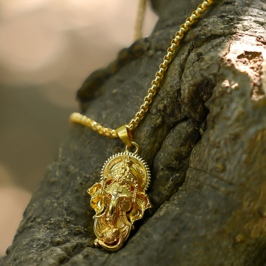 Ganesha Pendant With Snake Chain (Gold)