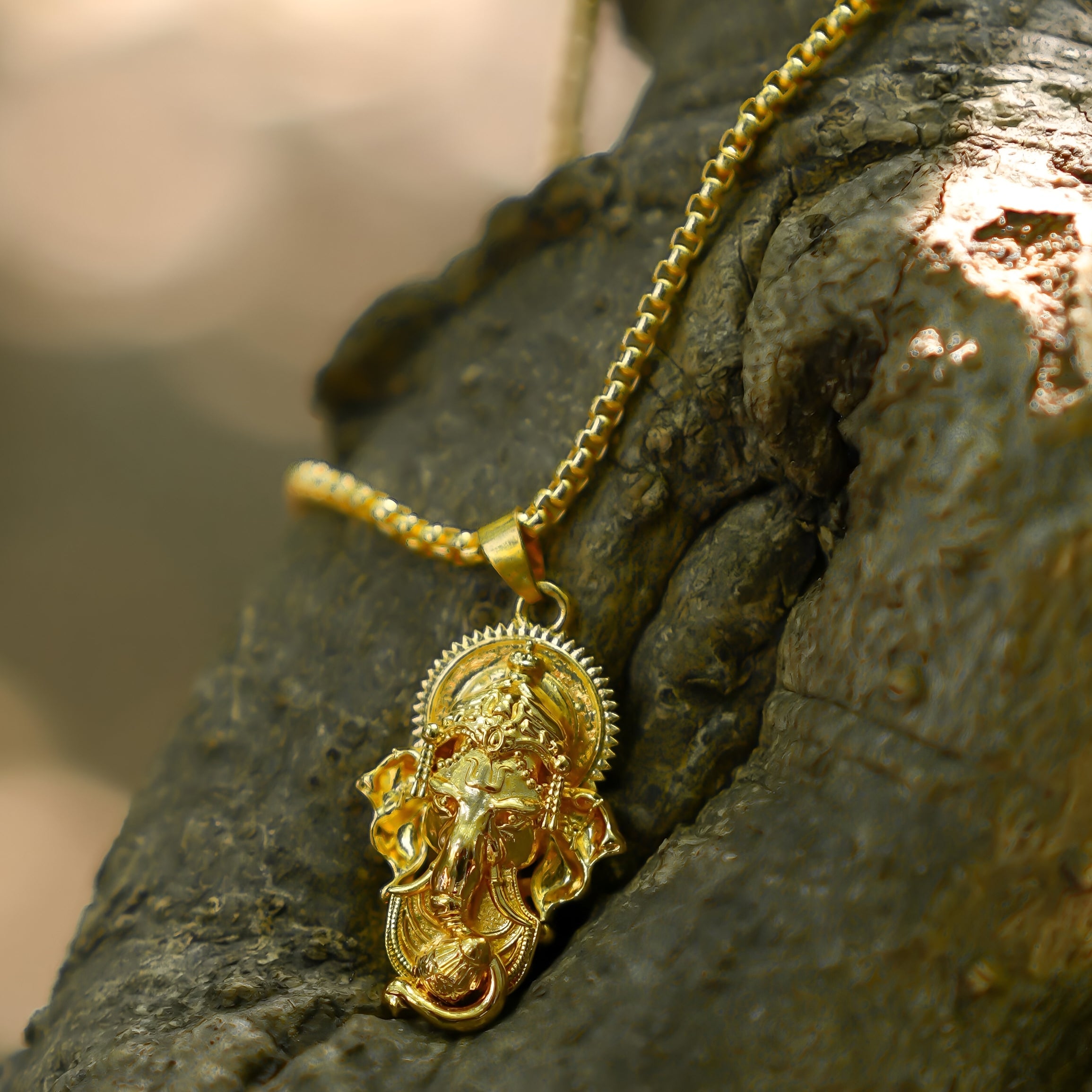 Ganesha Pendant With Snake Chain (Gold)