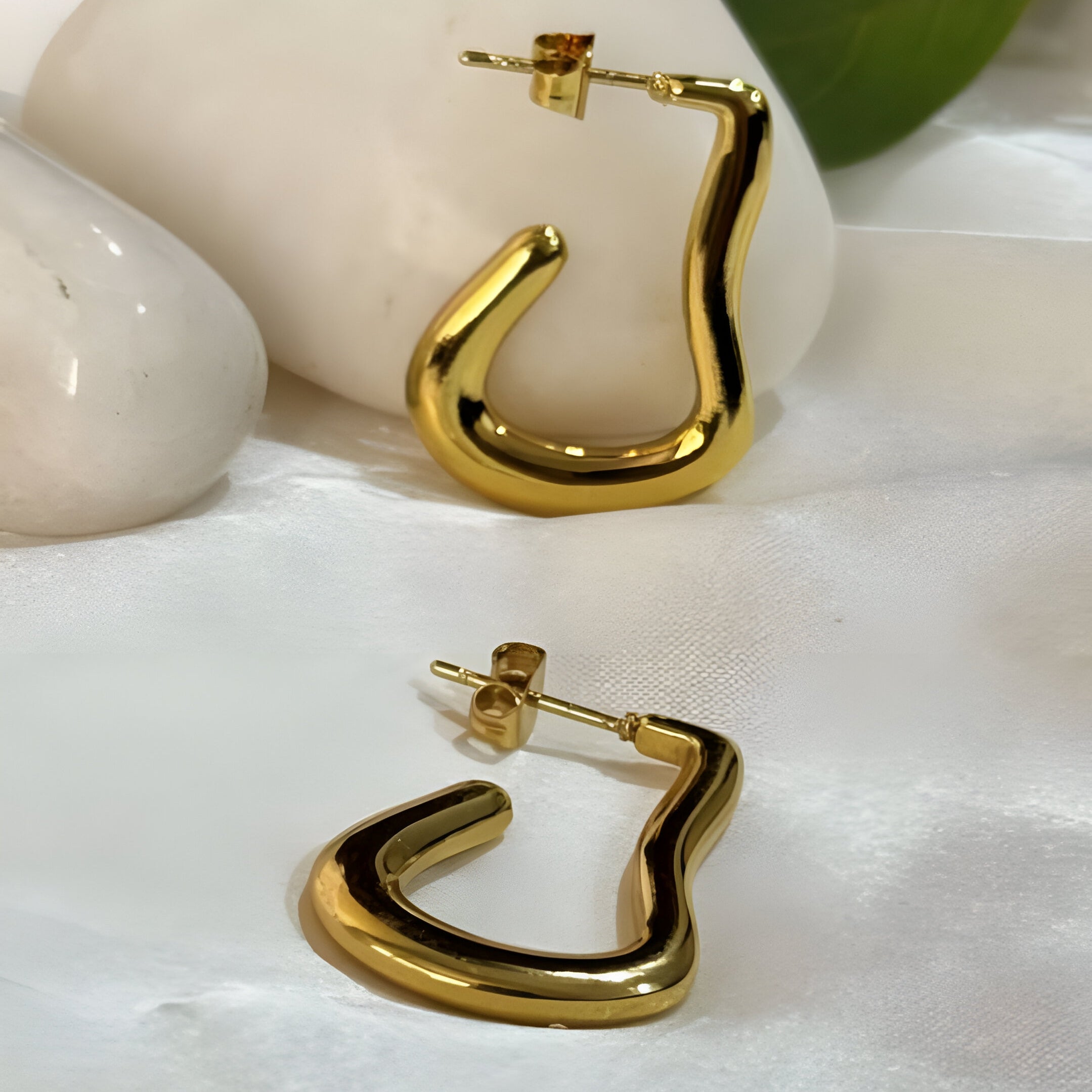 Auri Anti Tarnish Earrings