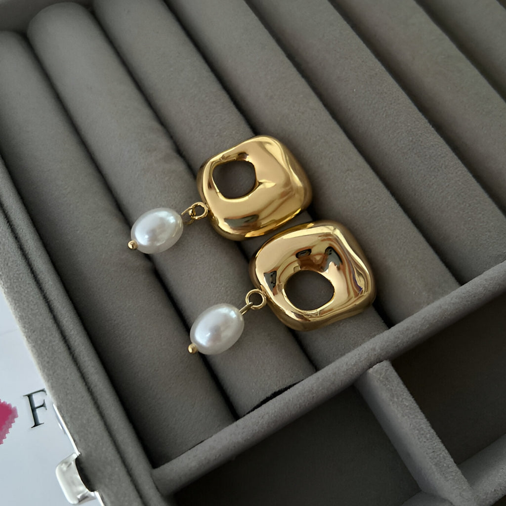 Eira pearl Anti Tarnish Earrings