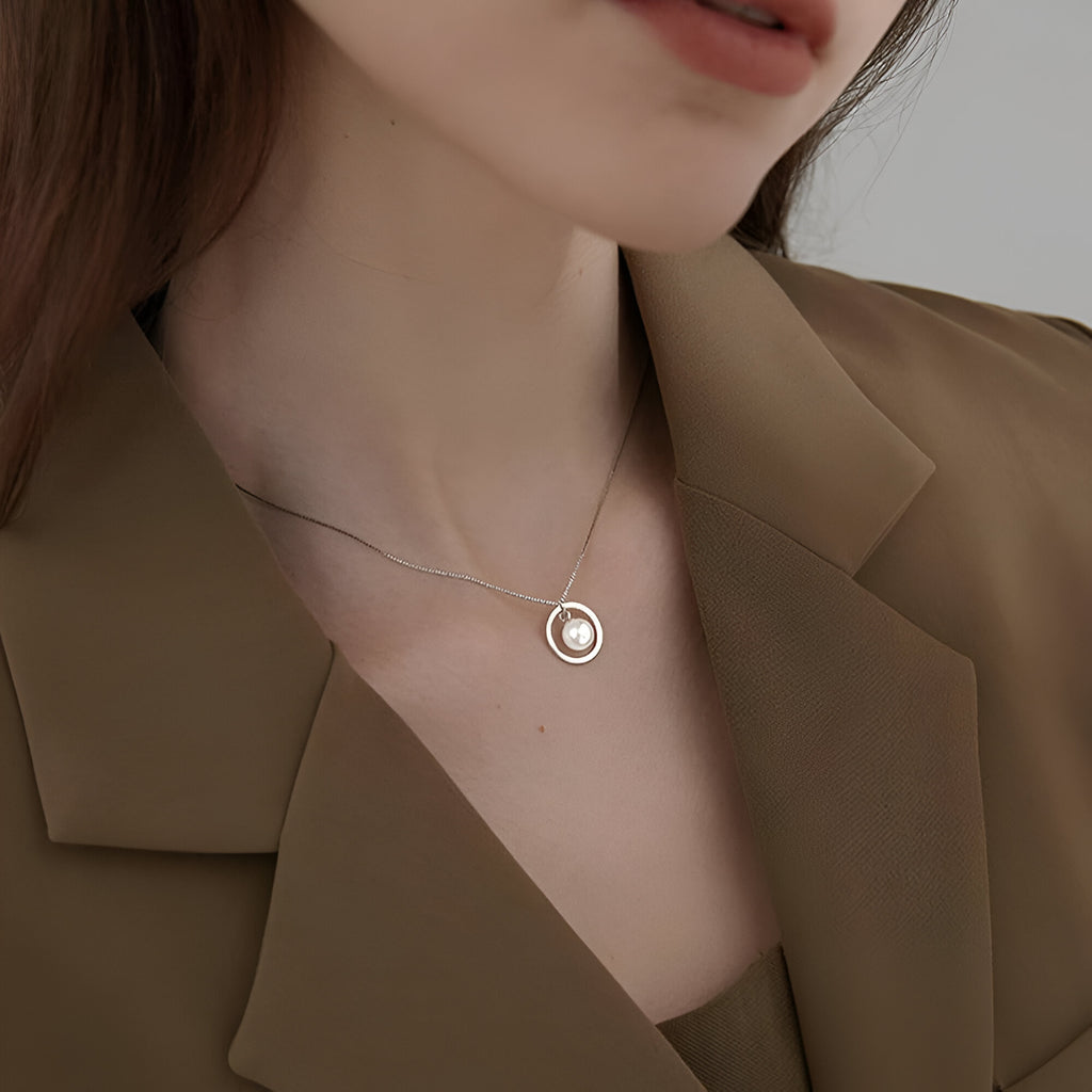 Pearl Necklace with Double Circle Design