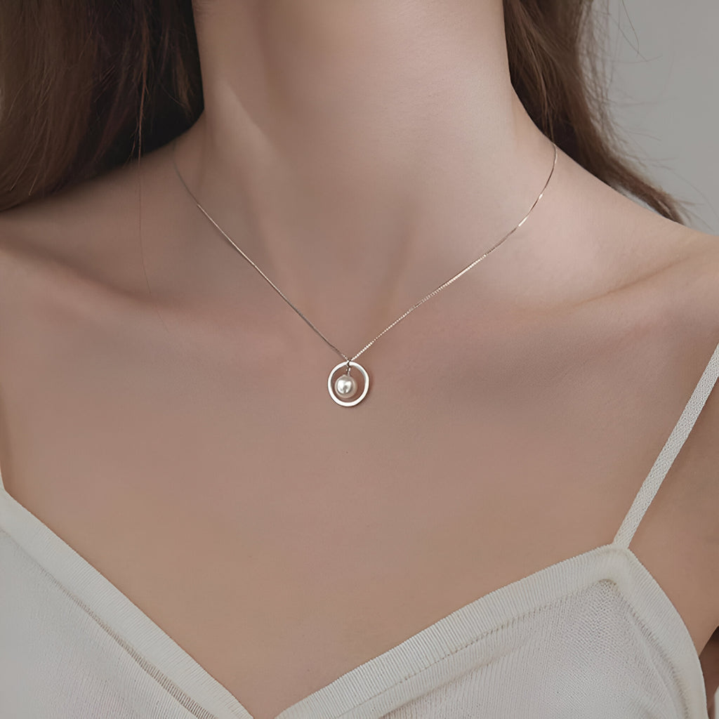 Pearl Necklace with Double Circle Design