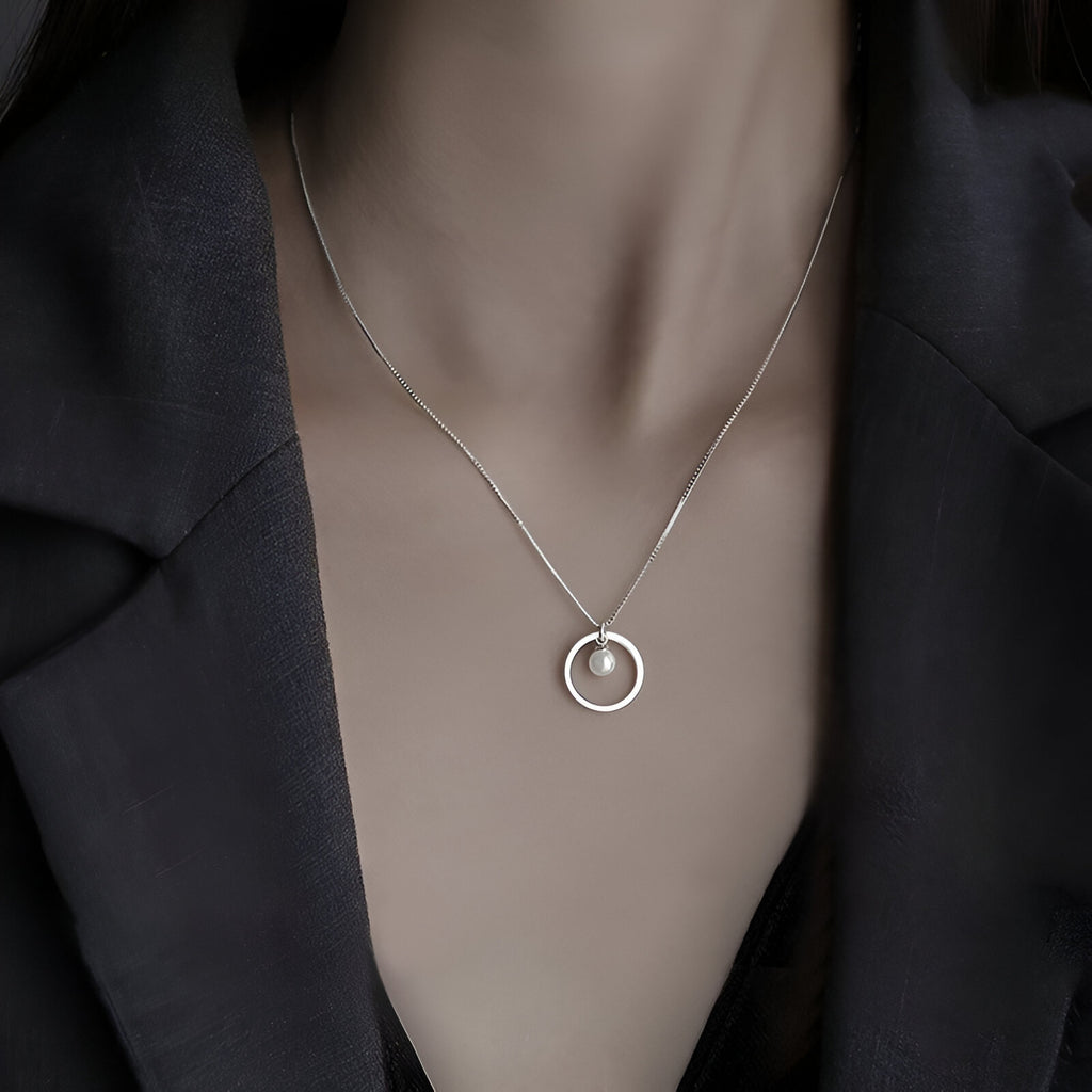 Pearl Necklace with Double Circle Design