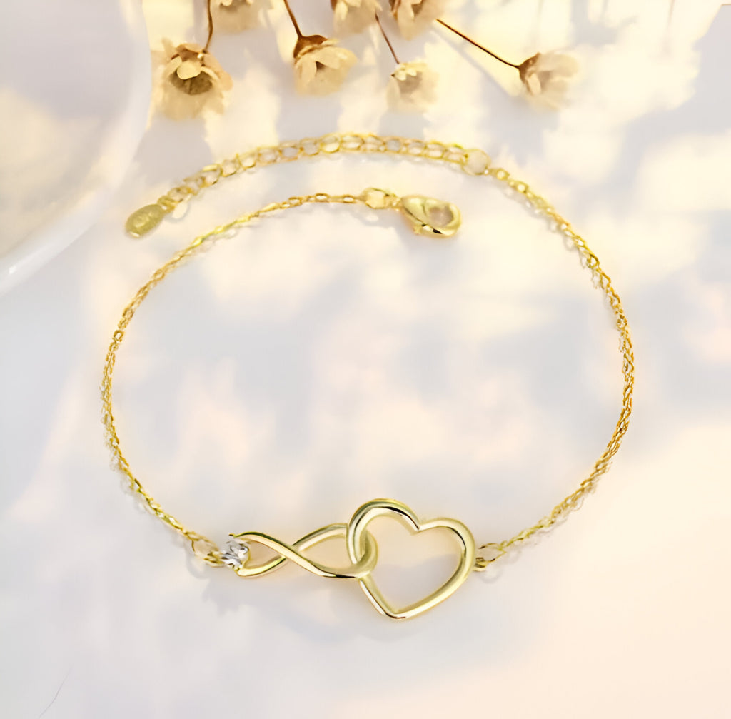 Golden Heart-Shaped Zirconia Bracelet