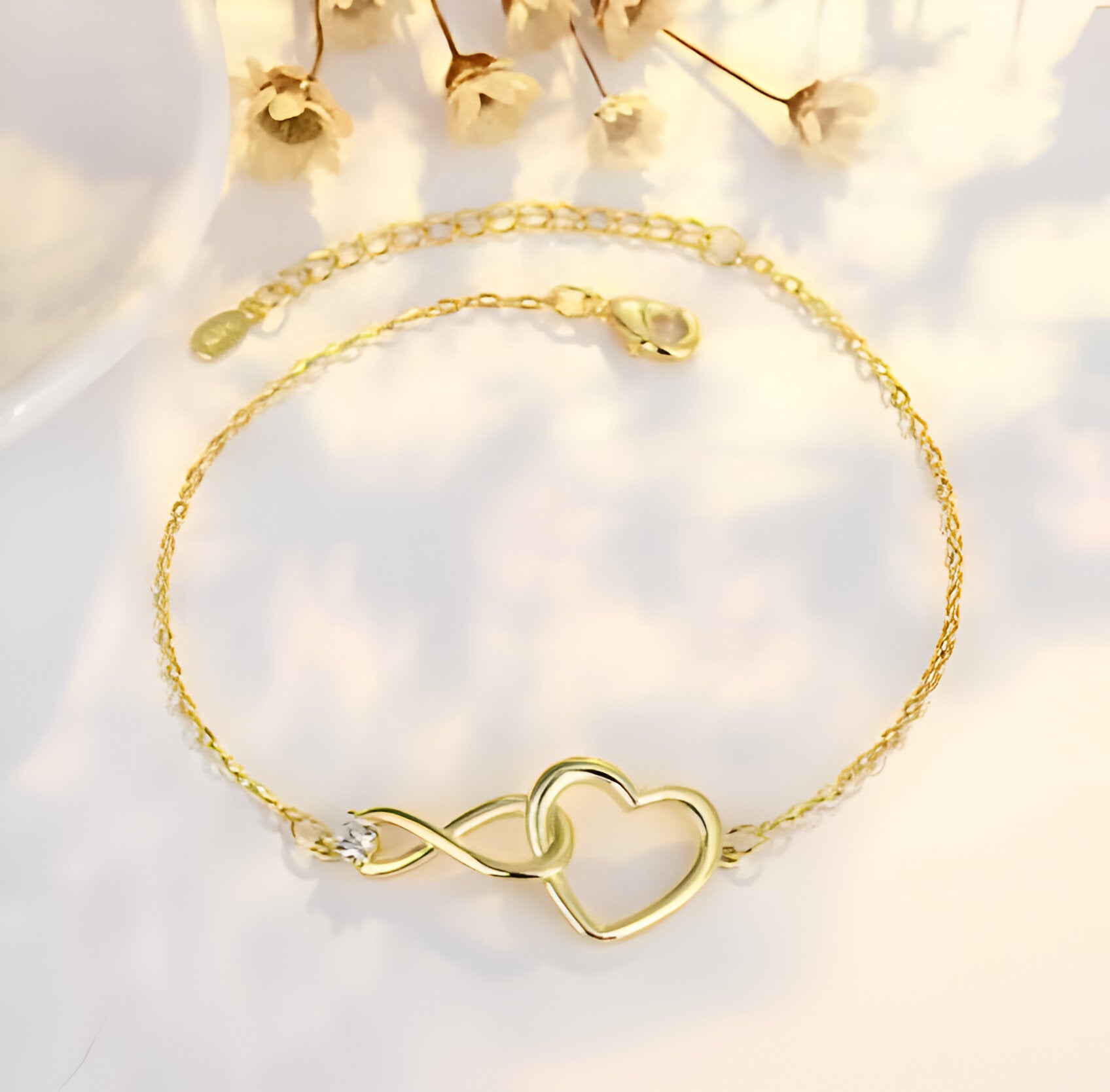 Golden Heart-Shaped Zirconia Bracelet