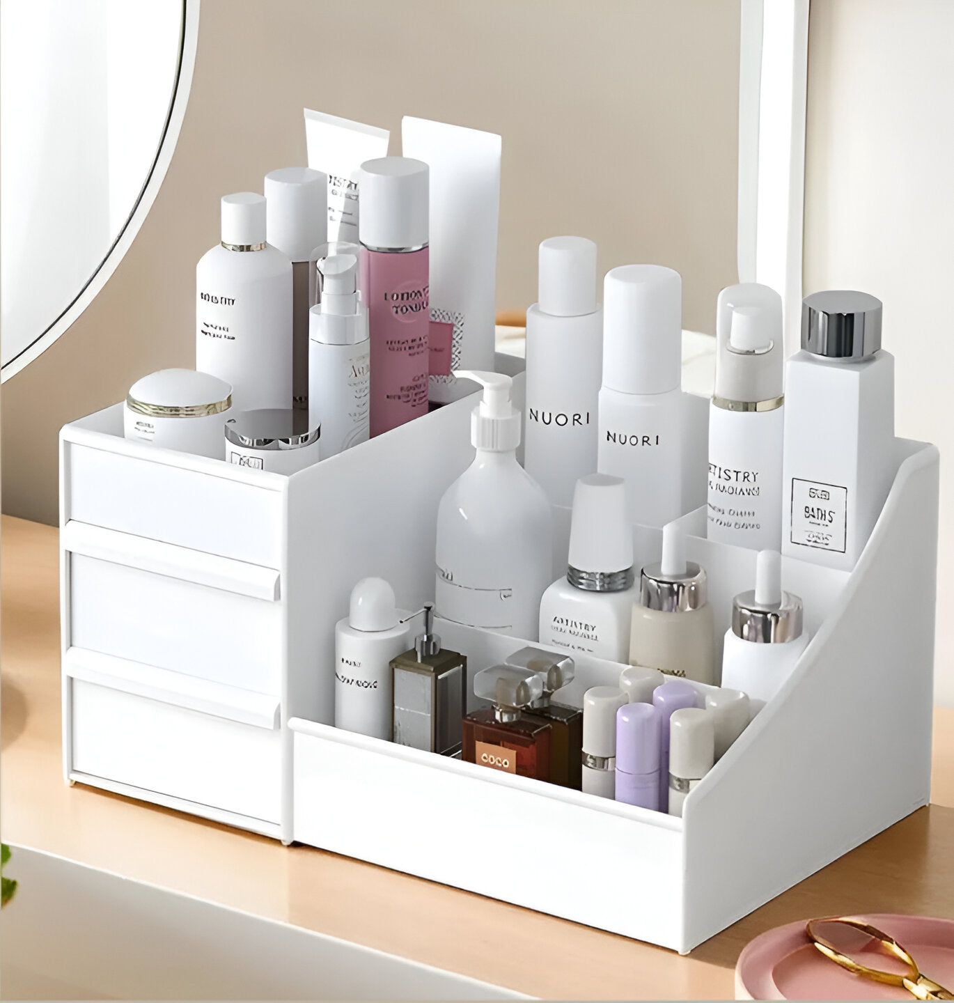 Jewelry & Brush Holder & Dressing Room