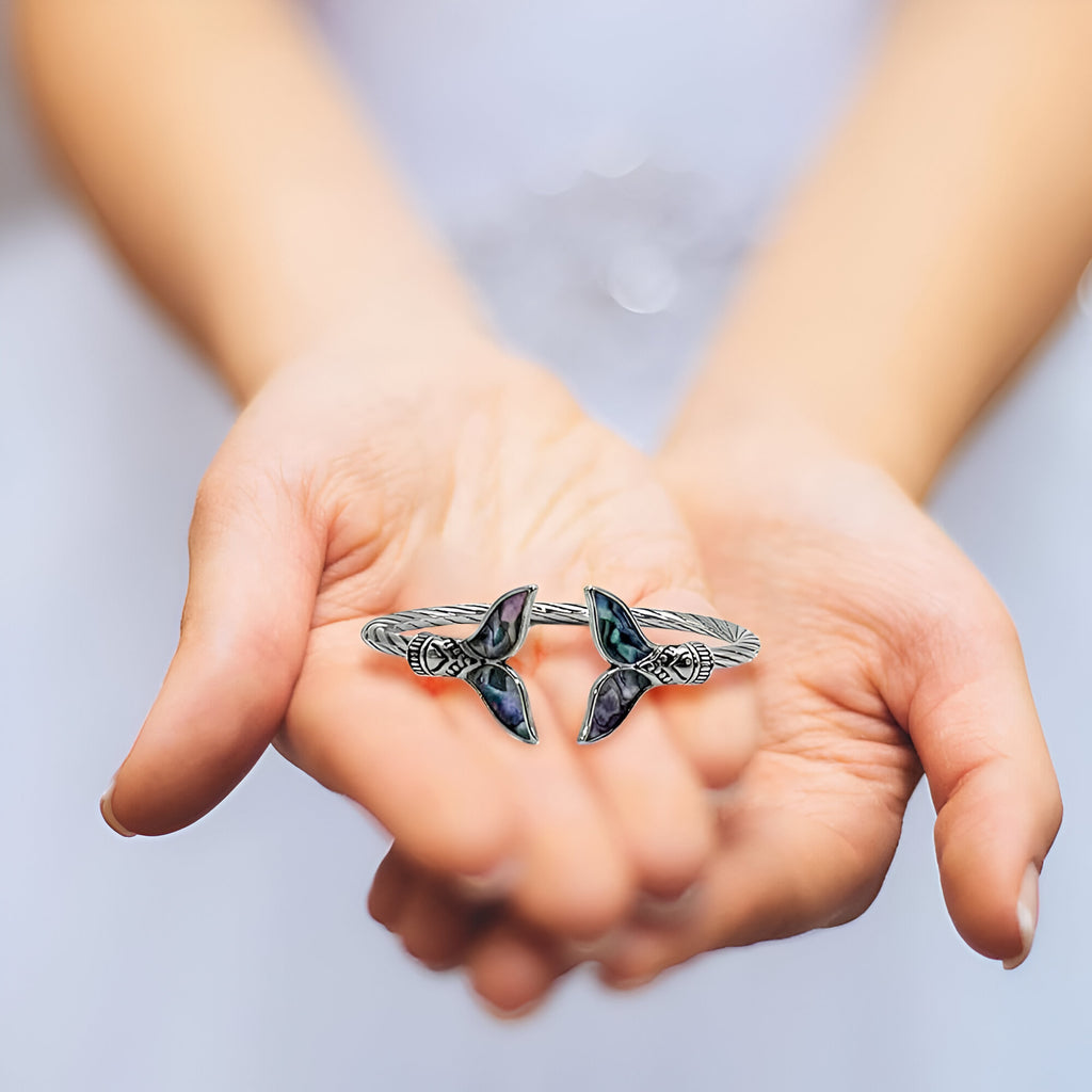 Ivia Mermaid Tail Bangle Bracelet