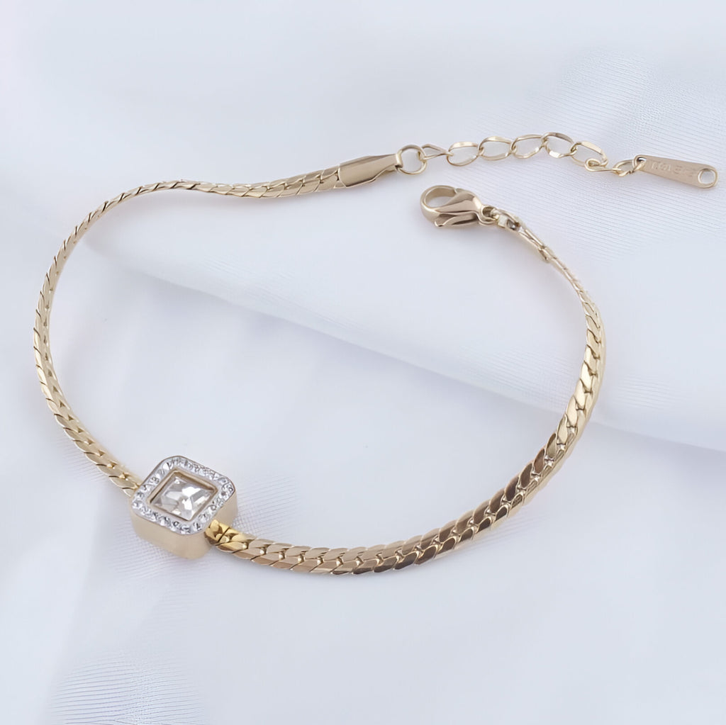 Auri Anti Tarnish Gold Plated Bracelet