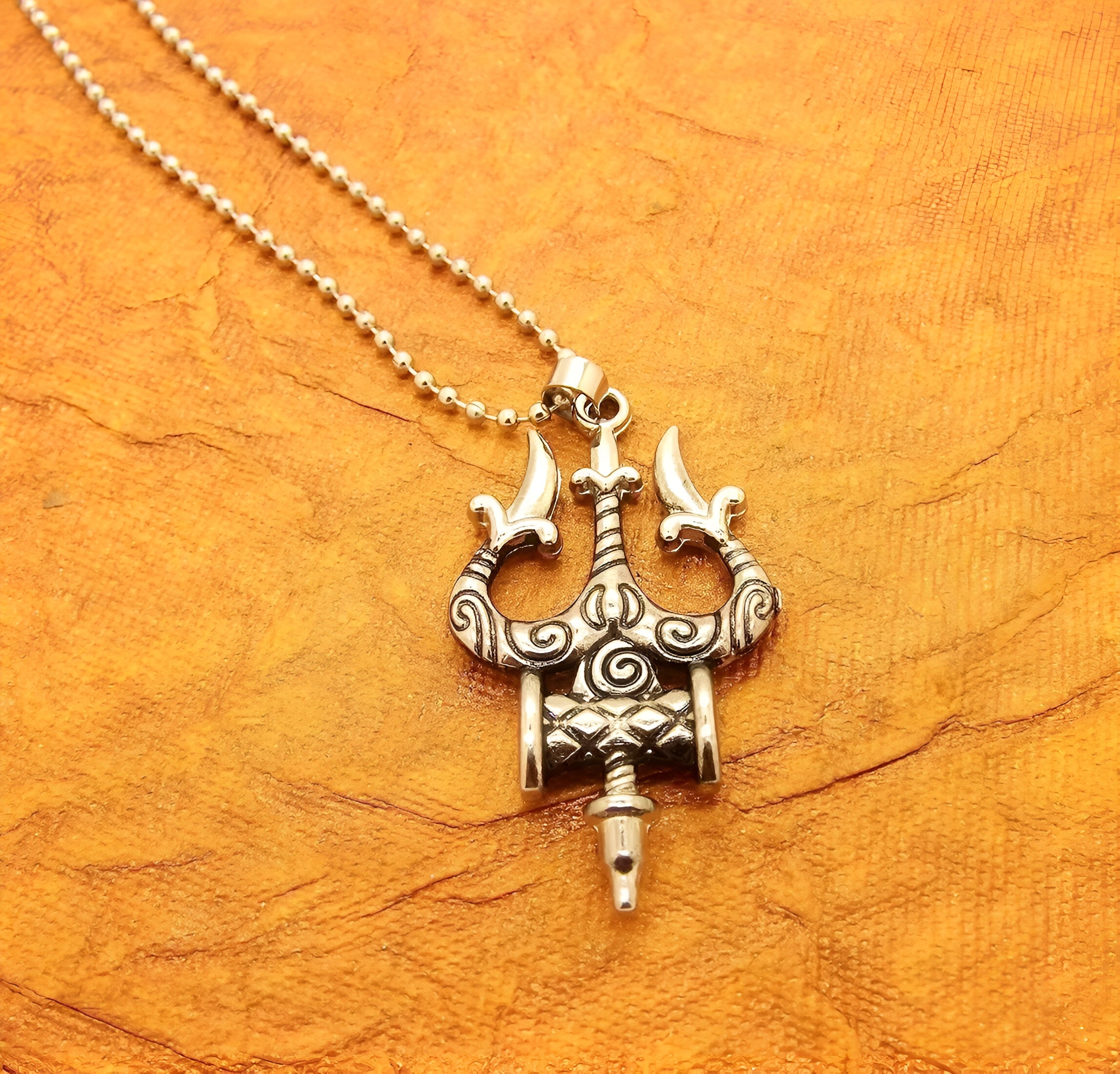 Twinkling Mens Stainless Steel Pendants With Chain